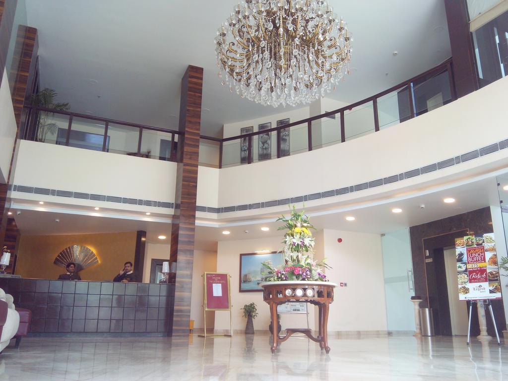 The Legend Hotel Prayagraj Exterior photo